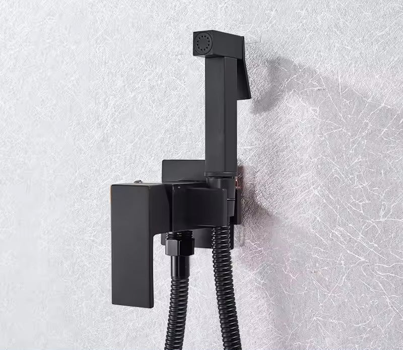 Oak & Coral | Matte Black Bidet Shower Faucet in Solid Brass, Hygienic Shower, Hot-Cold Mixing Valve, Toilet Faucet for Muslim Use