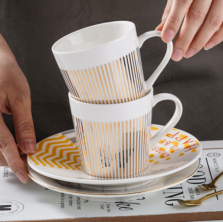 Oak & Coral | Moving Reflection Creative Coffee Cup Mirror Reflection Coffee Mug
