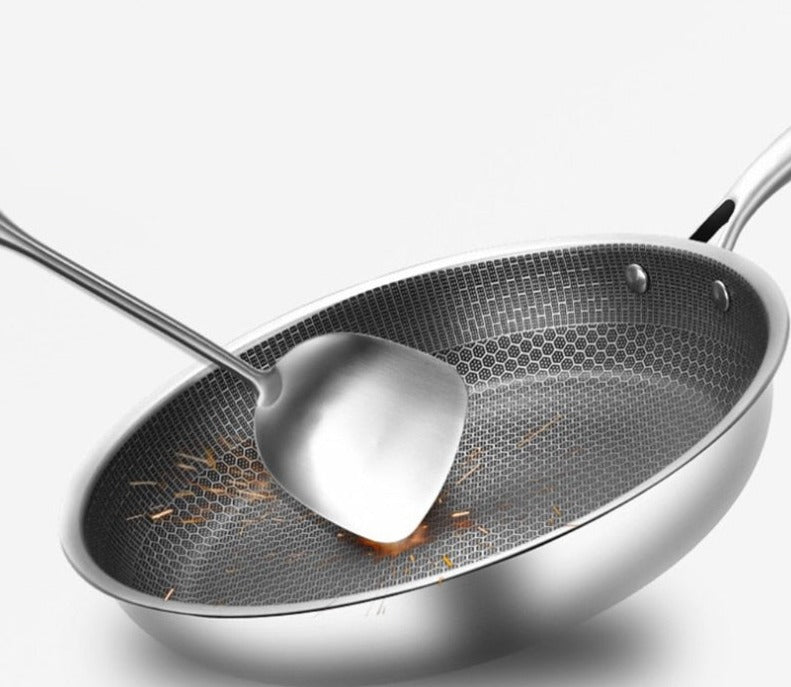 Oak & Coral | Non-Stick Honeycomb Frying Pan
