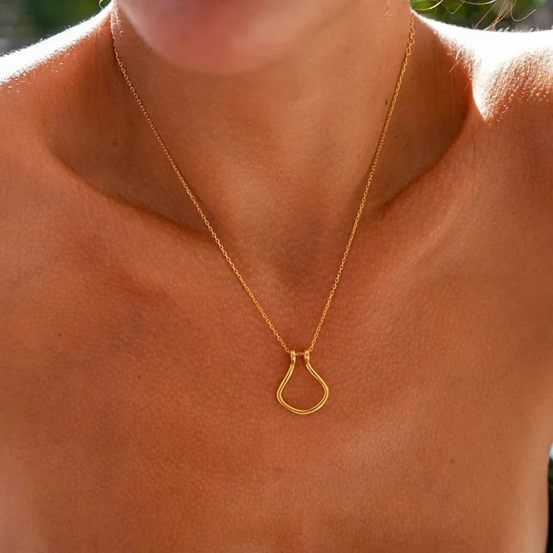 Oak & Coral | Protect your precious ring when you're not wearing it!