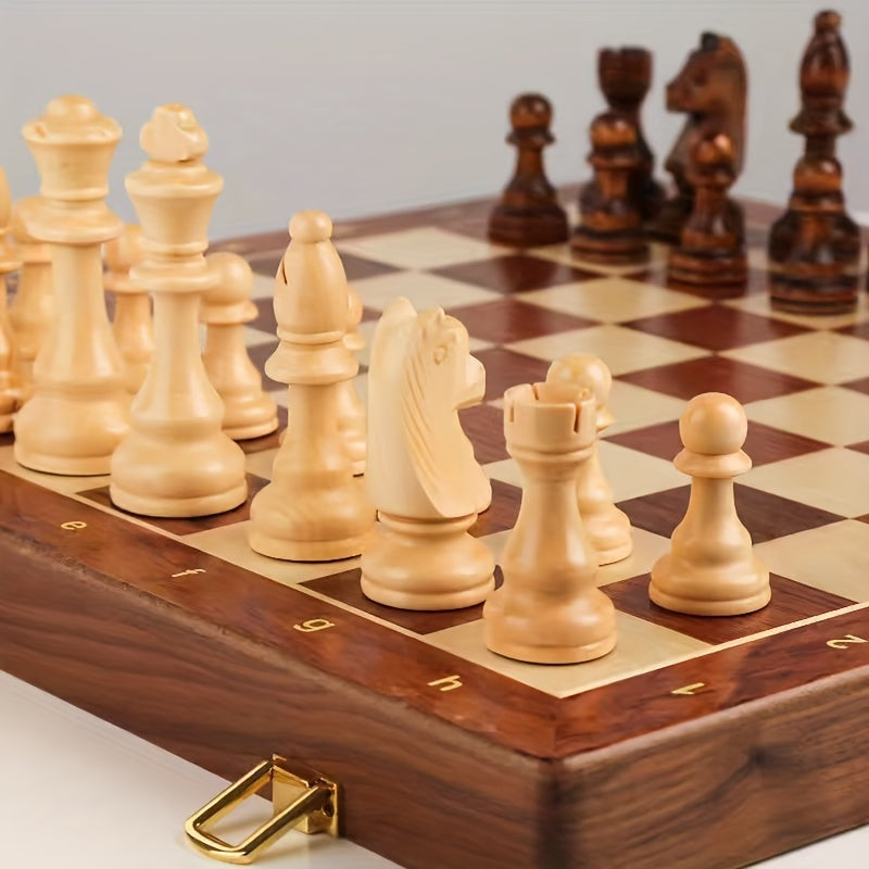 Oak & Coral | RoyalWood Luxury Chess Set – Solid Wood Chessboard with Finely Detailed Pieces