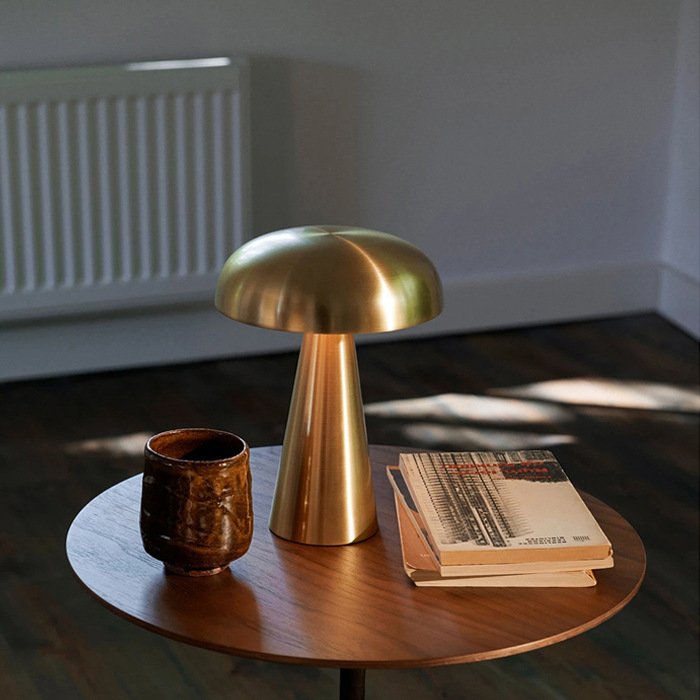 Oak & Coral | Wireless Table Lamp | Rechargeable Mushroom Design
