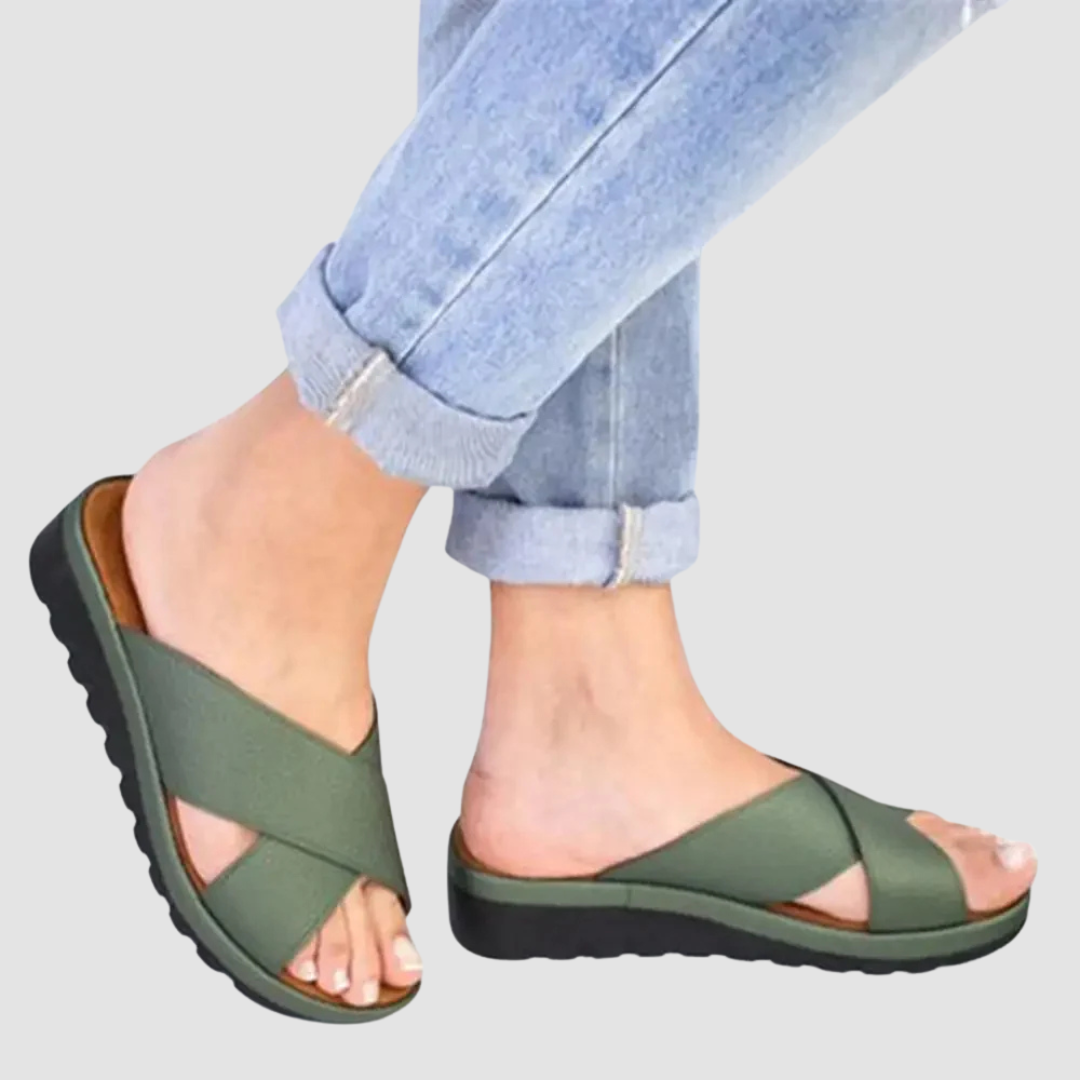 Oak & Coral | Women's Platform Slide Sandals