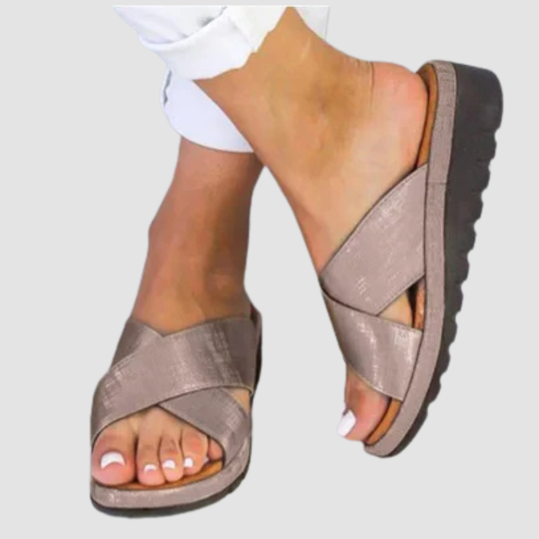 Oak & Coral | Women's Platform Slide Sandals