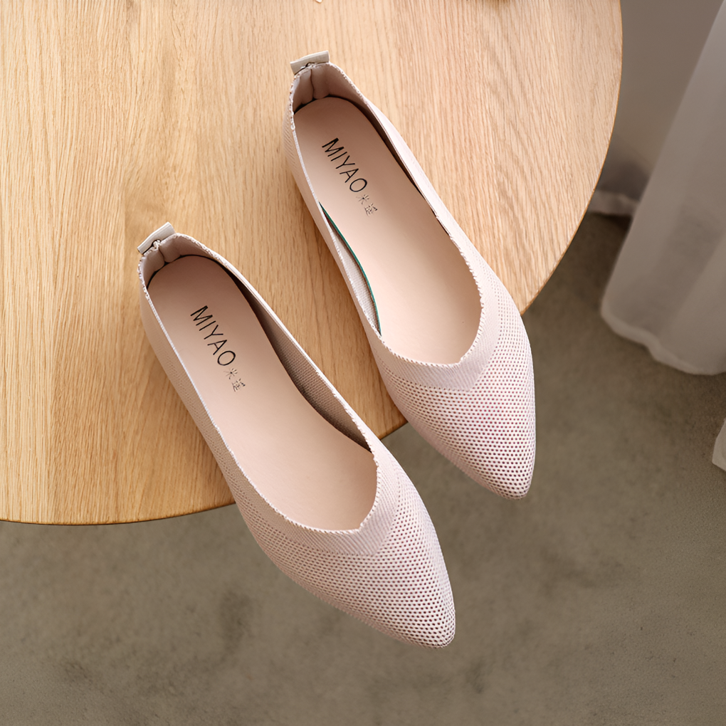 Oak & Coral | Women's Pointed Toe Knit Flats