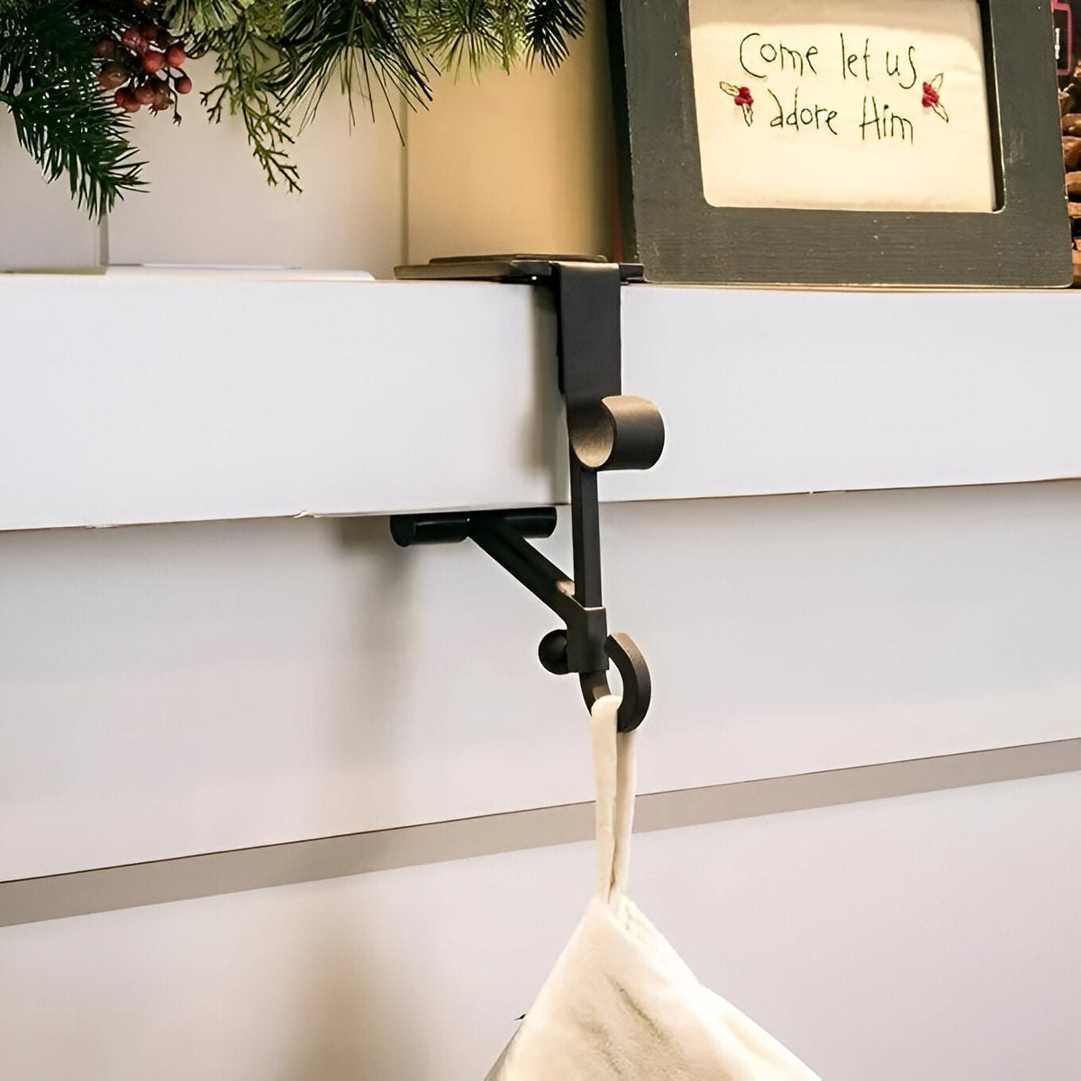 Christmas Mantel Stocking and Garland Hangers Set