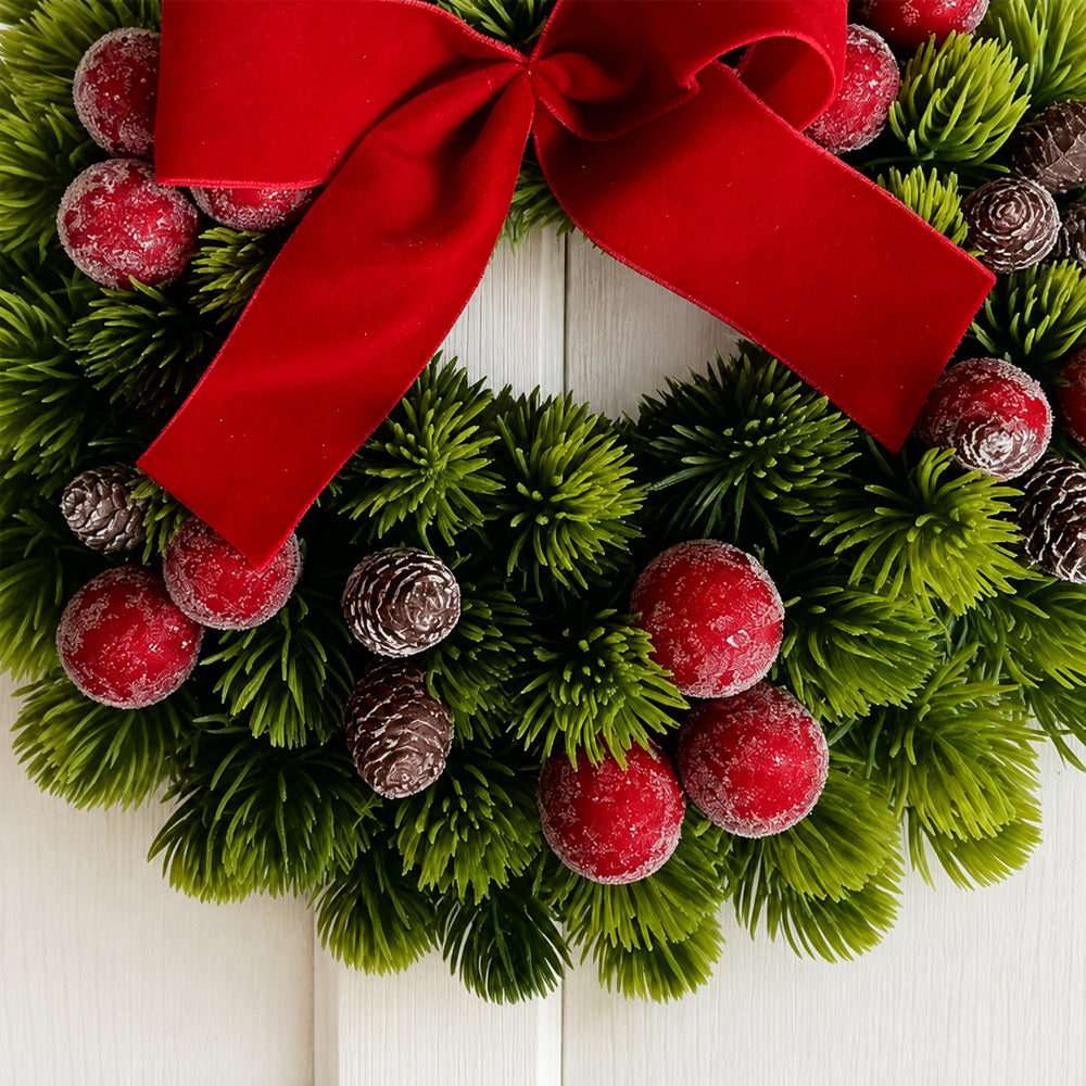 Christmas Wreath 33 cm – Red Berries, Pine Cones and Bow