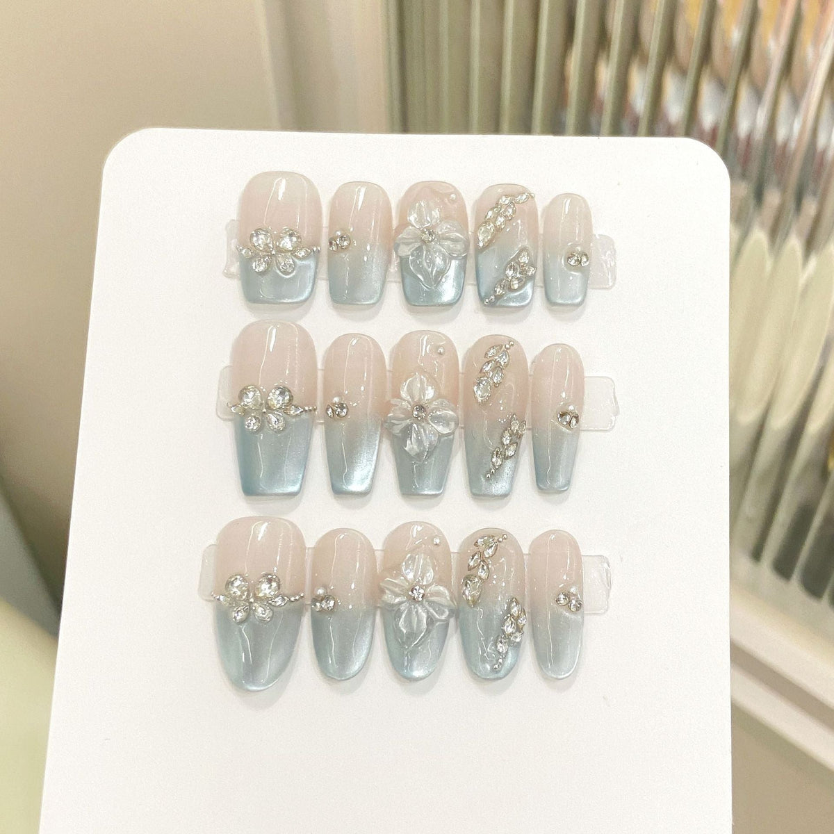 Floral Press-On Nail Set