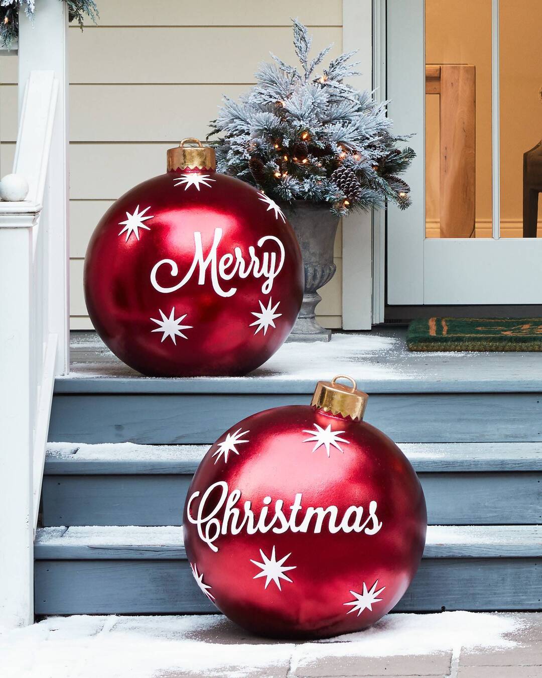 Inflatable Christmas Baubles – Weatherproof & Reusable Outdoor PVC Ornaments