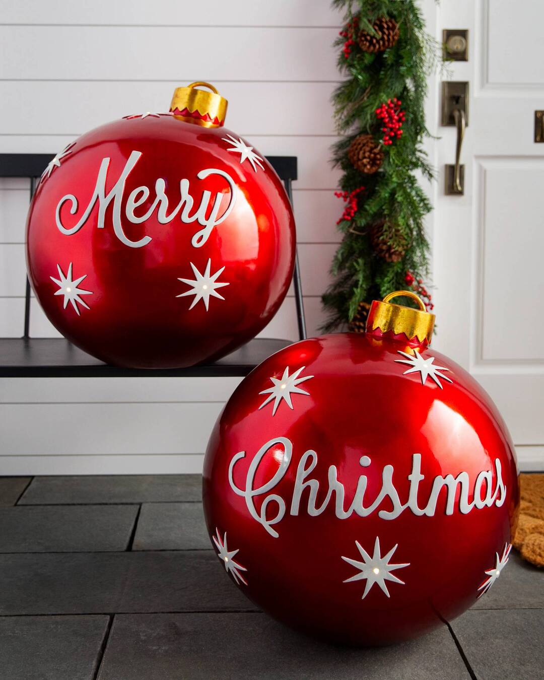 Inflatable Christmas Baubles – Weatherproof & Reusable Outdoor PVC Ornaments
