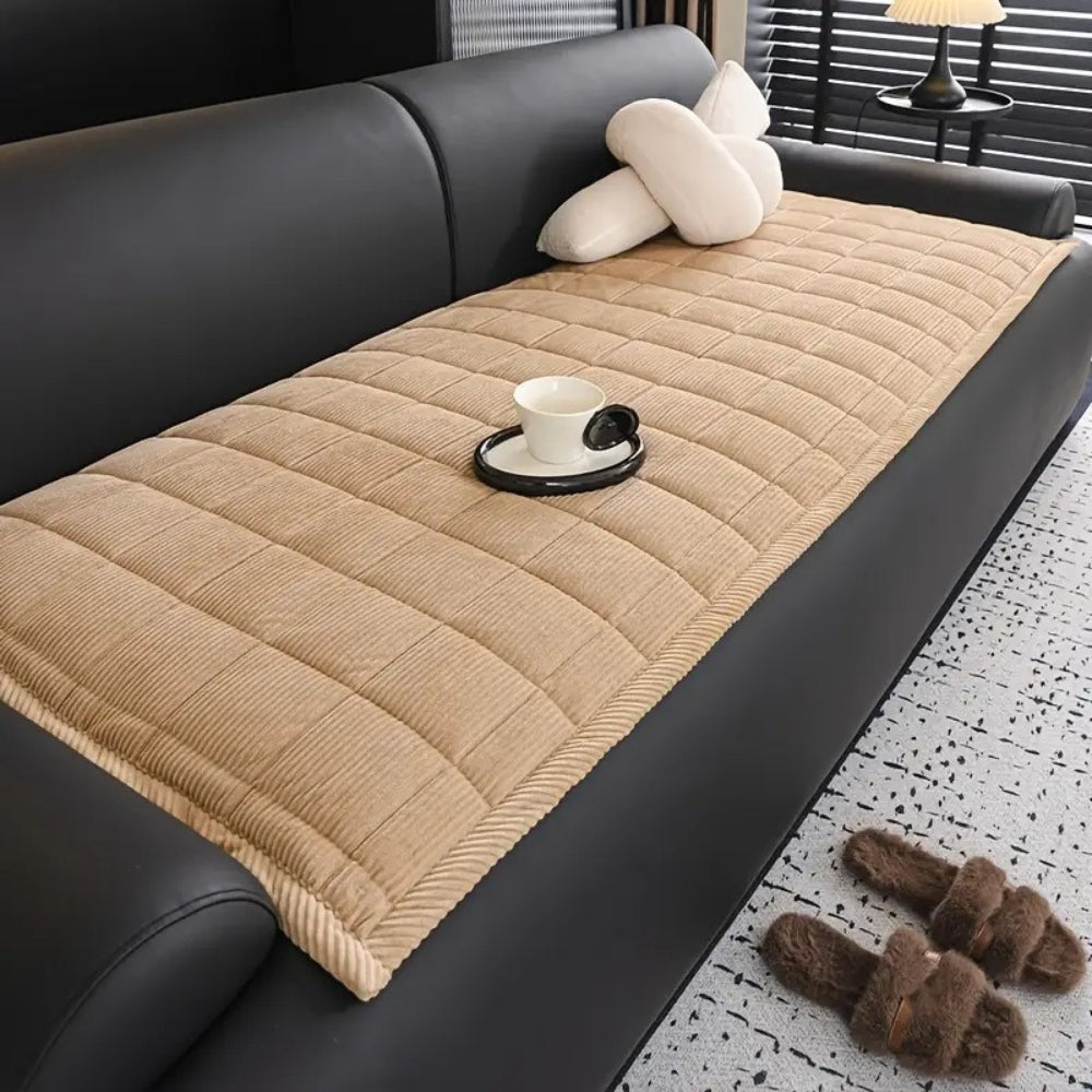 Metro Line Quilted Couch Cover Mat