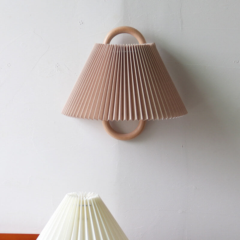 Modern Solid Wood Pleated Semi-Circle 1-Light Wall Sconce