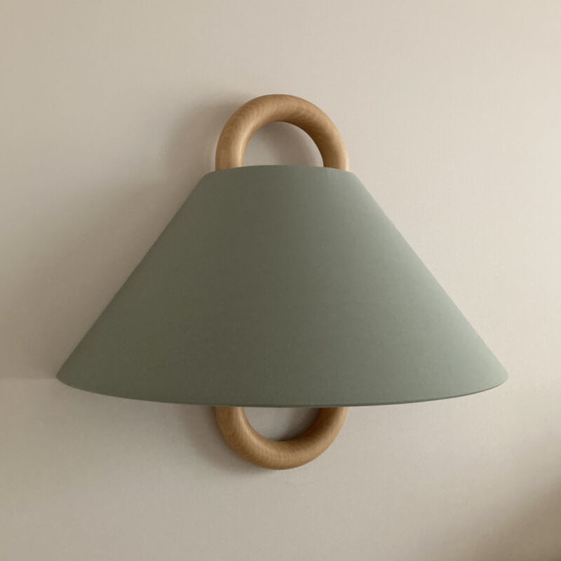 Modern Solid Wood Pleated Semi-Circle 1-Light Wall Sconce