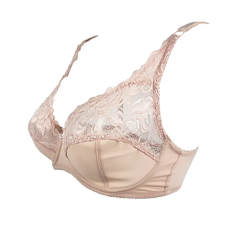 Plus-size lace push-up bra