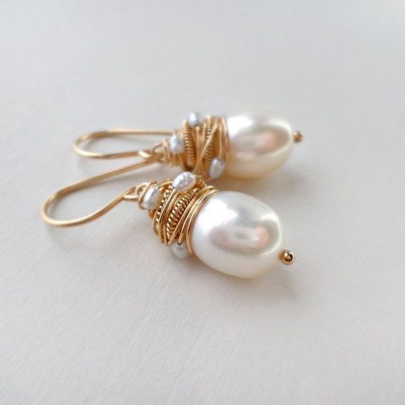 Vintage Pearl Golden Thread Earrings