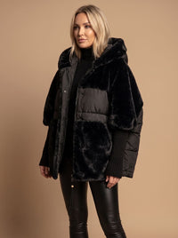 Women's Oversized Quilted Puffer Coat with Faux Fur and Hood